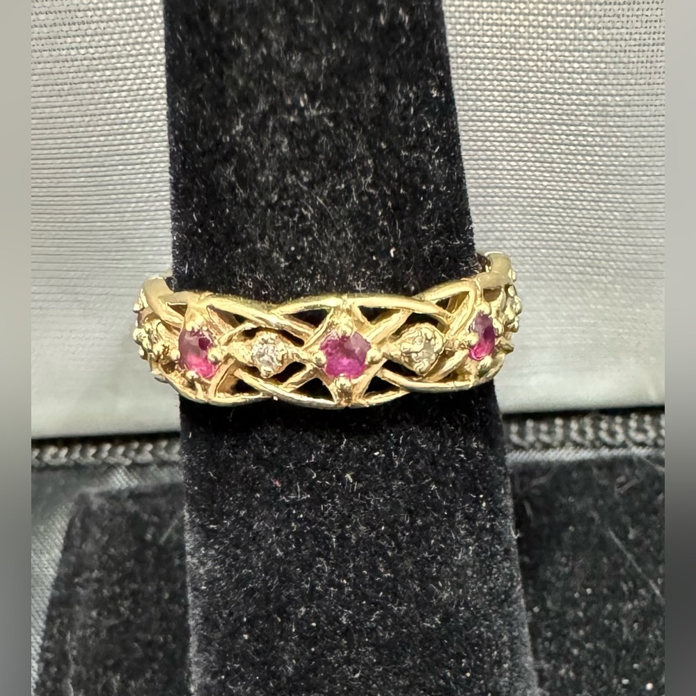 14K gold Diamond/ruby eternity band ring. - Picture 3 of 5